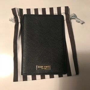Henri Bendel passport cover